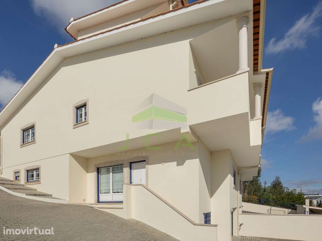 Moradia V3+1 com garagem na Guimarota - Grande imagem: 3/50