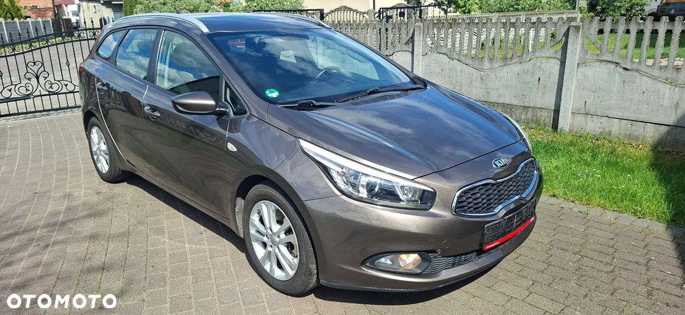 Kia Ceed 1.6 GDI Vision - 1