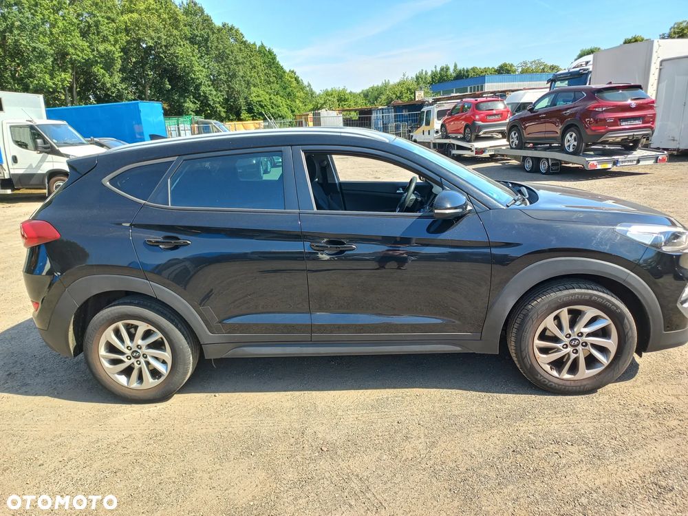 Hyundai Tucson blue 1.7 CRDi 2WD Style - 5