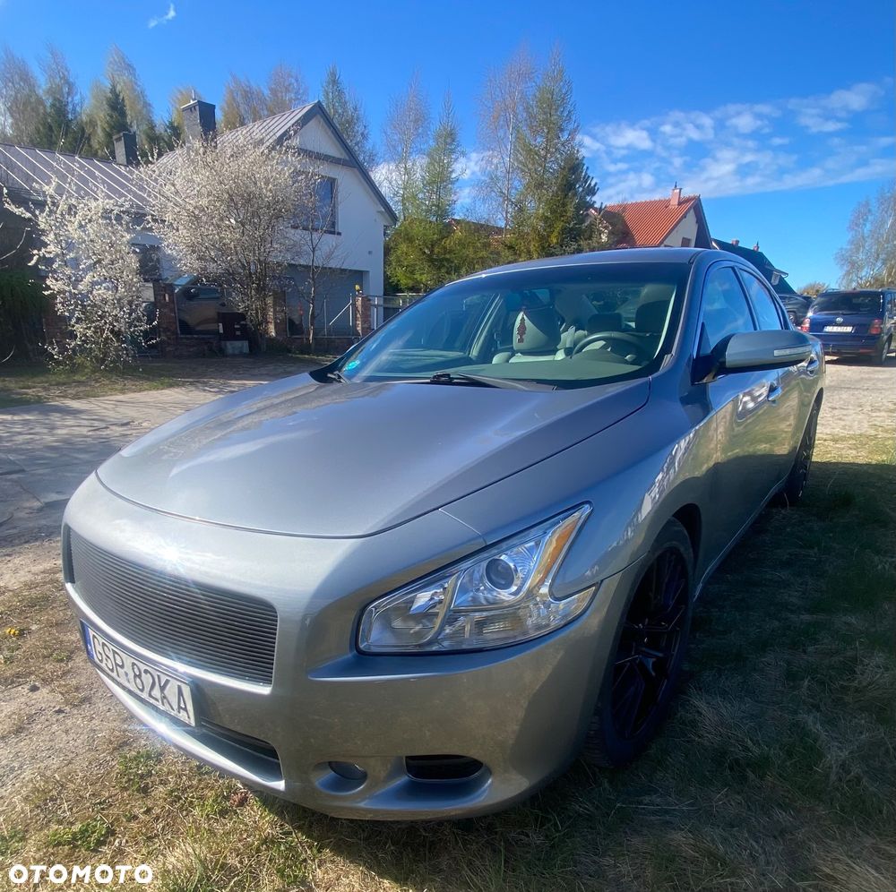 Nissan Maxima - 7
