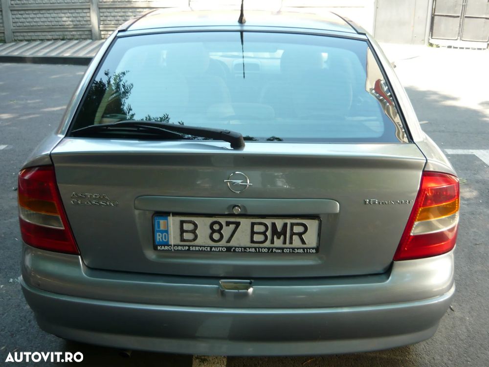Opel Astra Classic 1.6i - 4