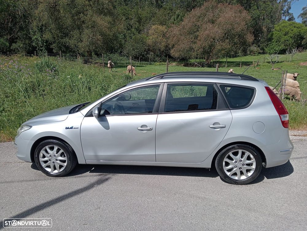 Hyundai i30 CW 1.4 CVVT Blue Comfort - 1