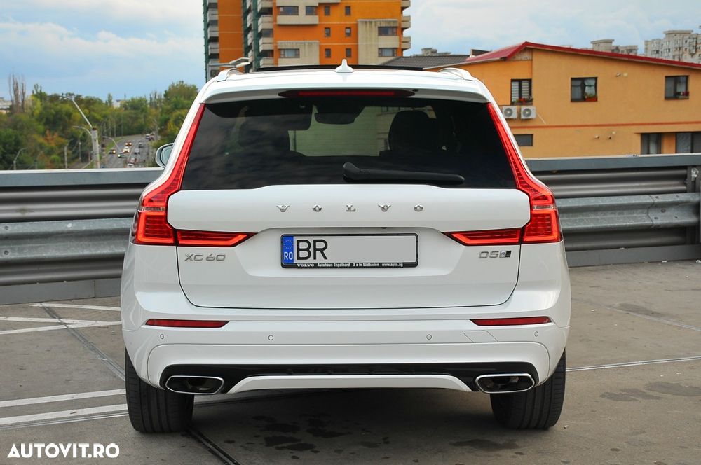 Volvo XC 60 D5 AWD Geartronic RDesign - 4