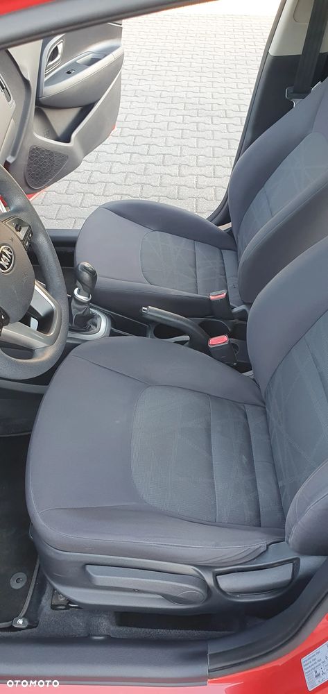 Kia Rio 1.4 Edition 7 - 12