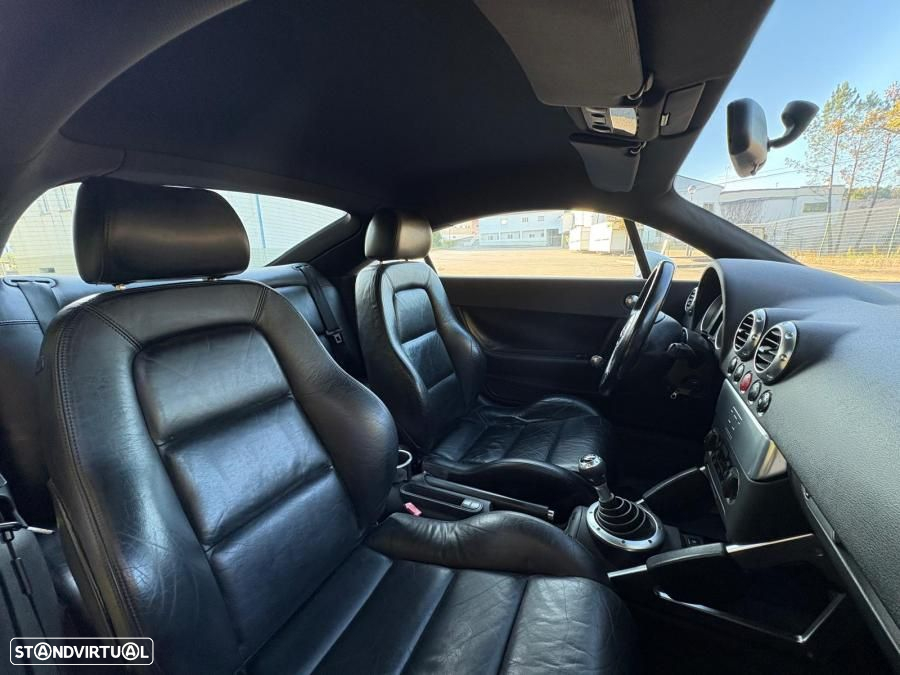 Audi TT Coupé 1.8 T - 22