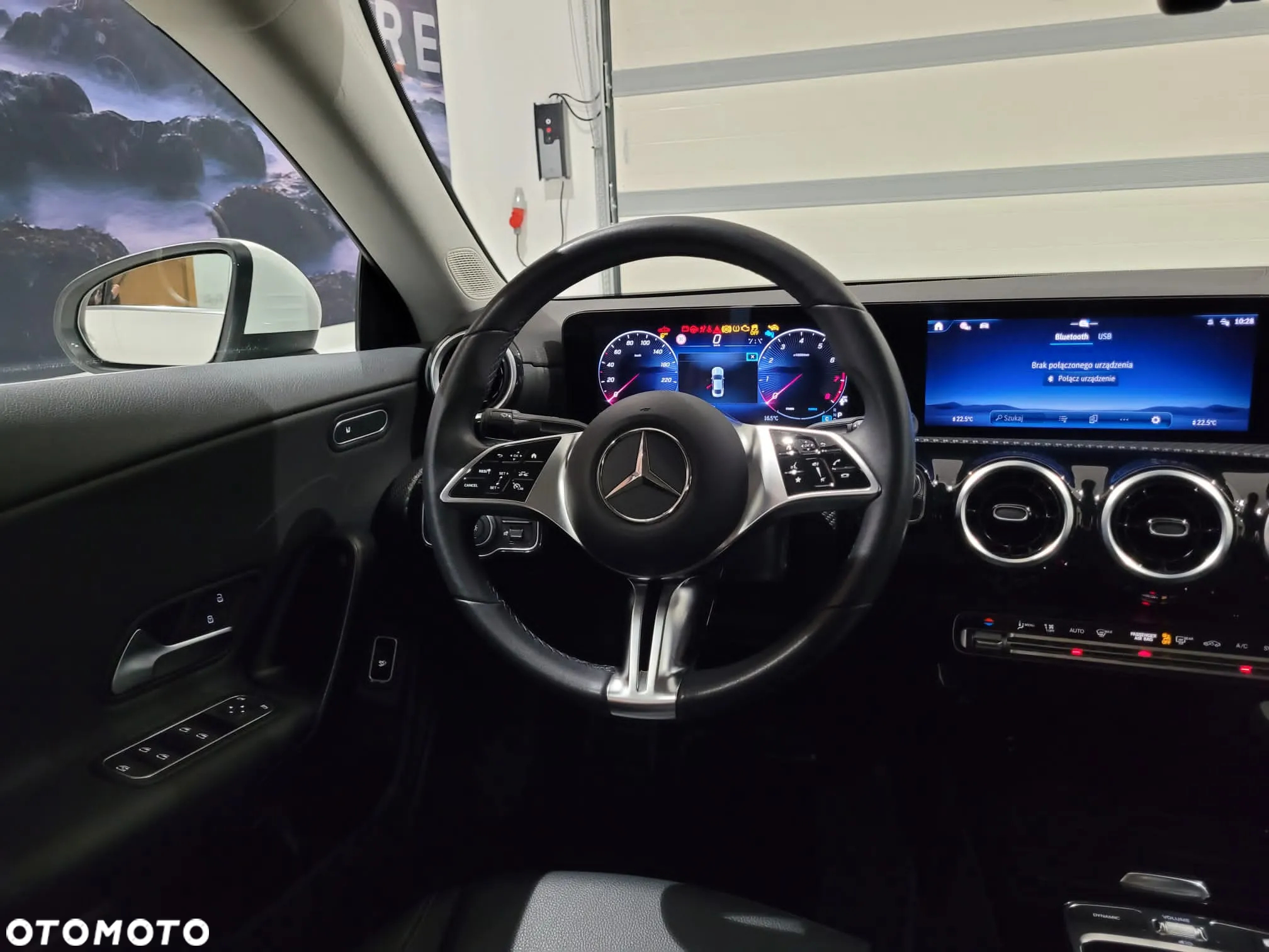 Mercedes-Benz CLA 200 7G-DCT - 8