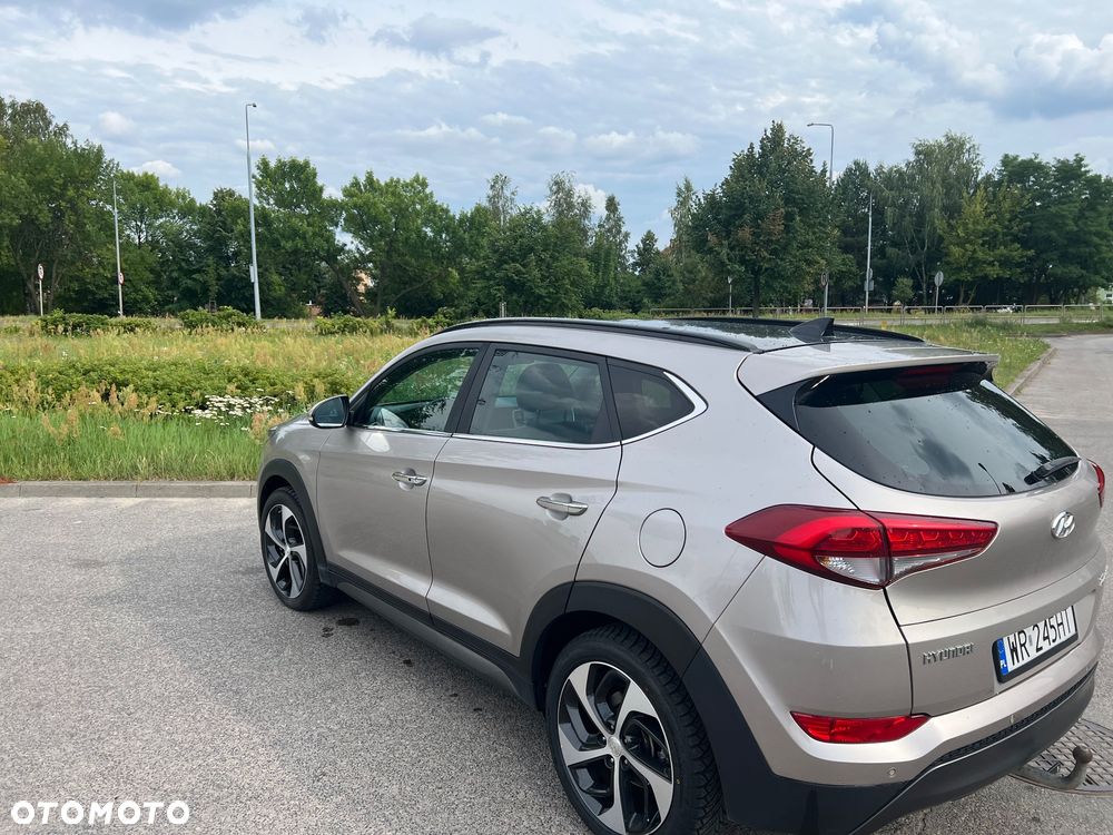 Hyundai Tucson 2.0 CRDI 2WD Style - 17