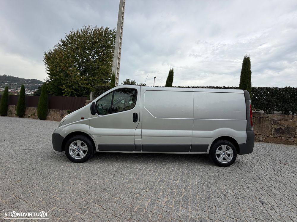 Opel Vivaro LH2 longa - 12