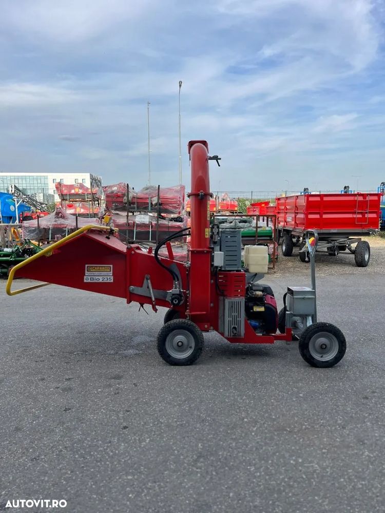 Alta Tocator crengi si resturi vegetale pe benzina Caravaggi model Bio 235 GX690 cu opțiune NO STRESS - UTILIZAT 175 ore de functionare - 3