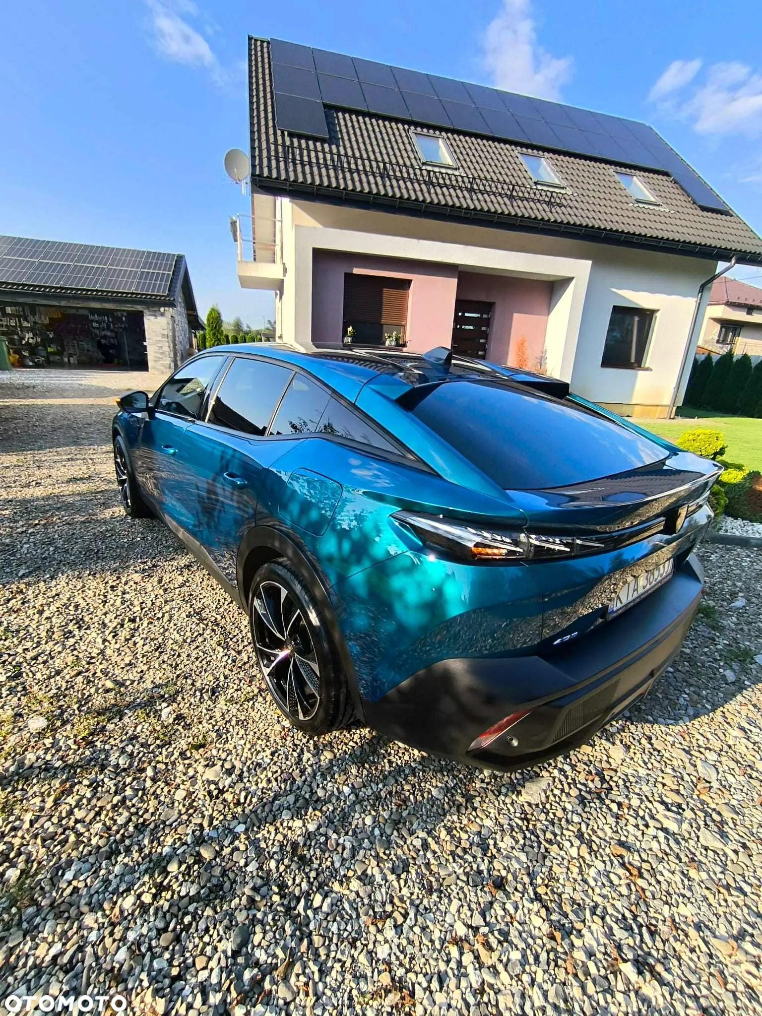 Peugeot 408 1.6 Plug-In Hybrid 225 GT EAT8 - 10