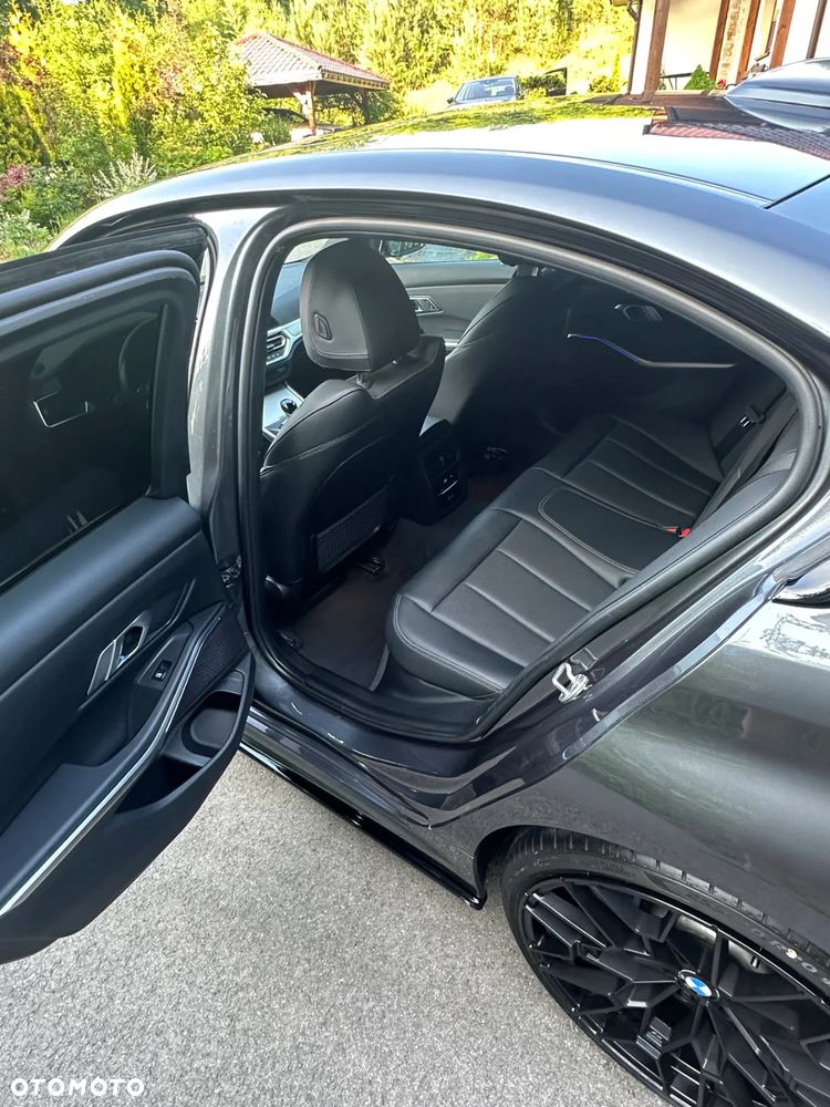 BMW Seria 3 M340i xDrive sport - 30