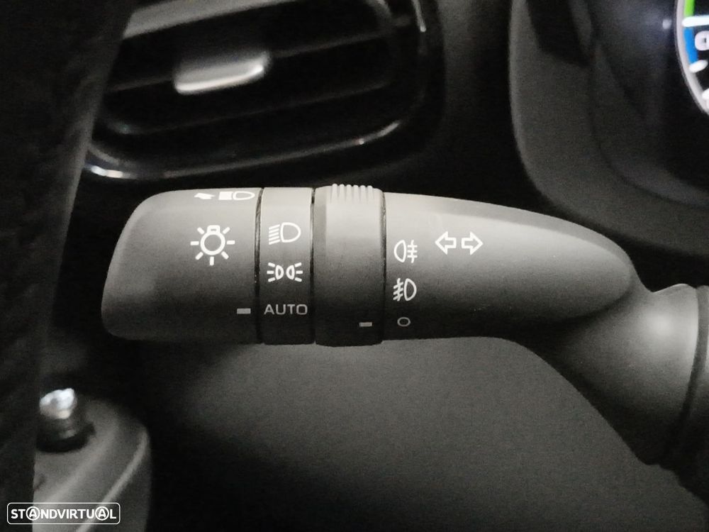 Toyota Yaris 1.5 HDF Comfort Plus - 19