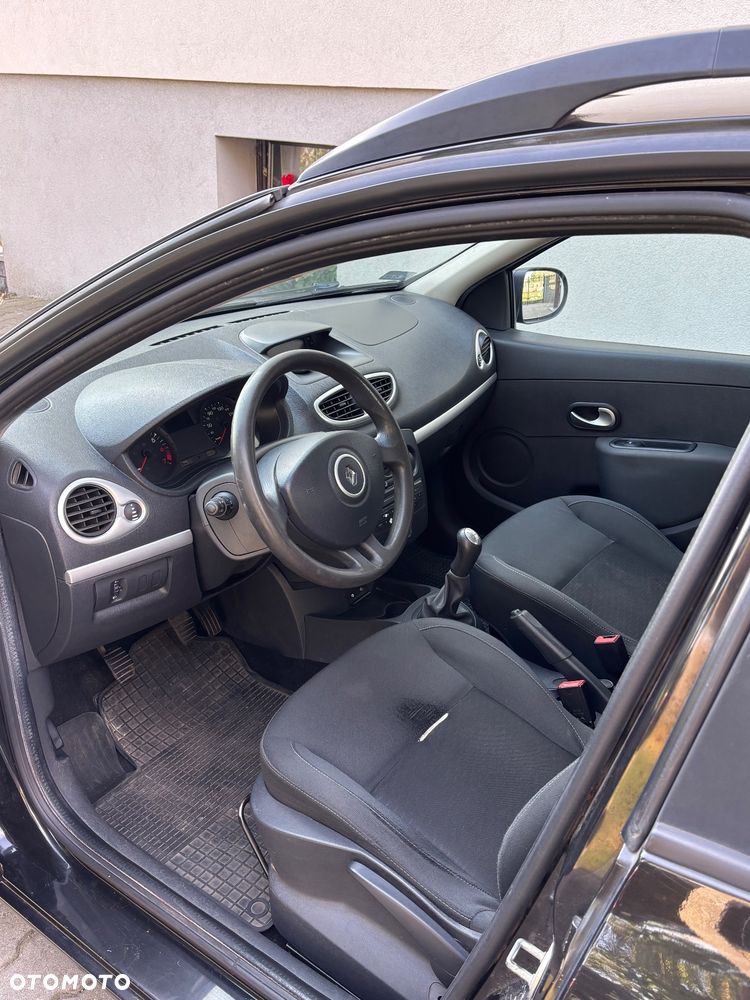 Renault Clio 1.2 16V Alize - 5