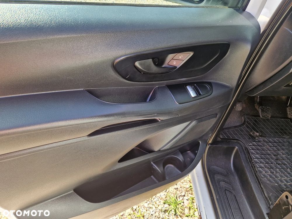 Mercedes-Benz VITO - 19