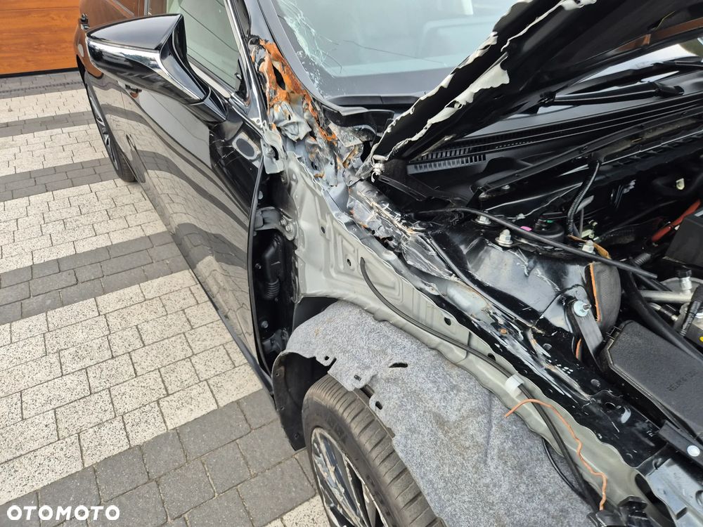 Lexus ES 300h Prestige - 31