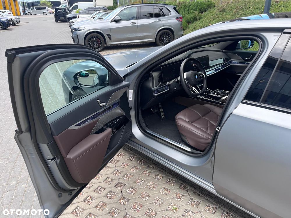 BMW Seria 7 740d xDrive mHEV sport - 10