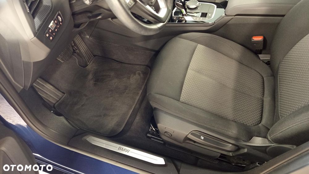 BMW Seria 2 218i Advantage - 17