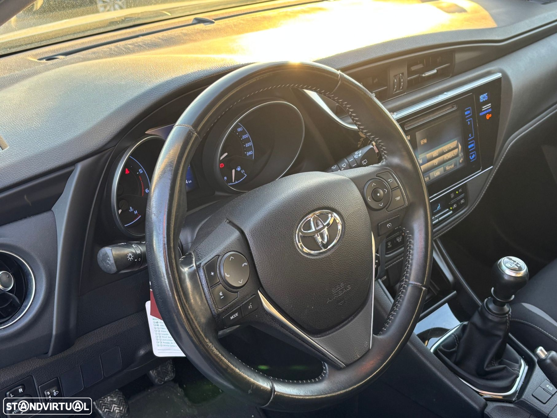 Toyota Auris Touring Sports 1.4 D-4D Comfort - 4