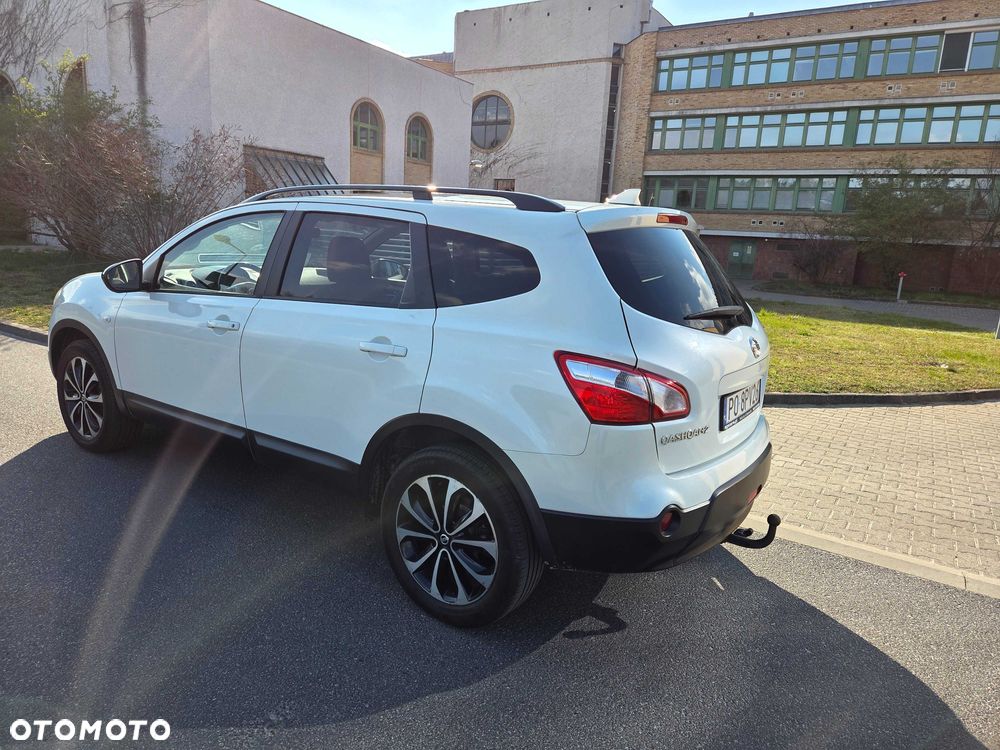 Nissan Qashqai+2 - 5