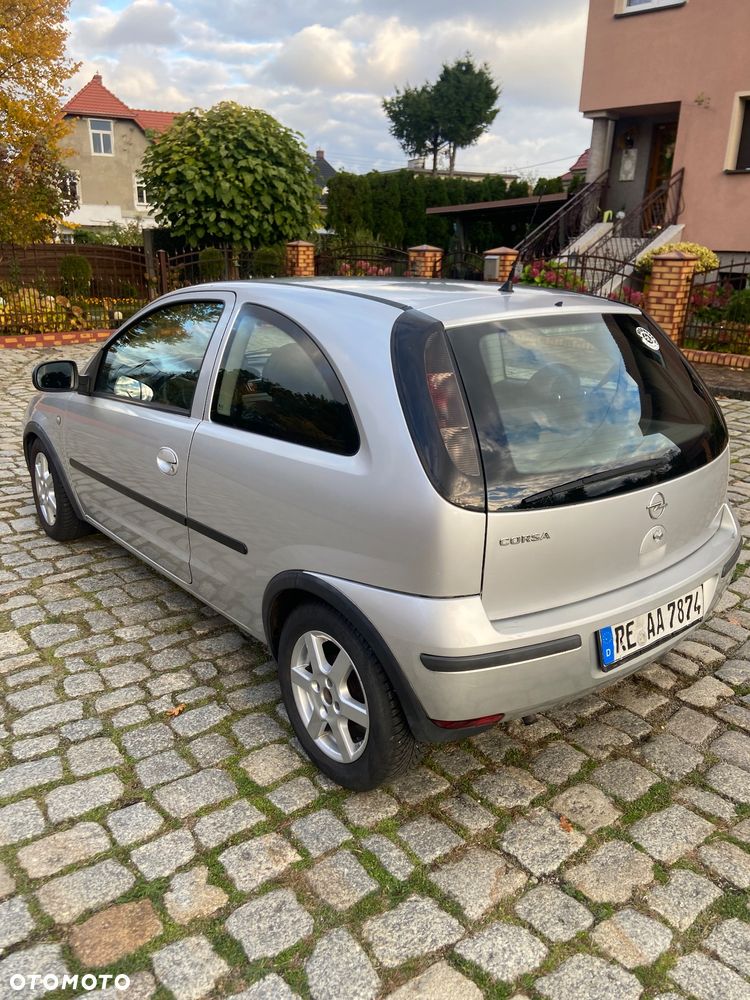 Opel Corsa 1.0 12V - 2