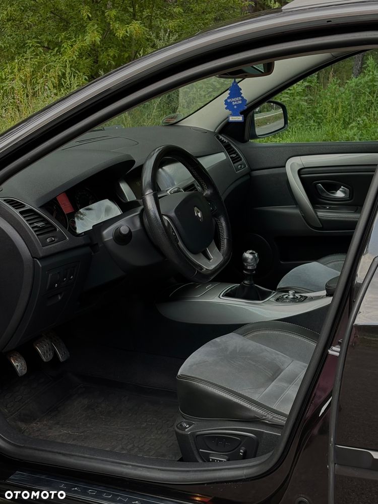 Renault Laguna dCi 150 FAP Start-Stop GT - 15