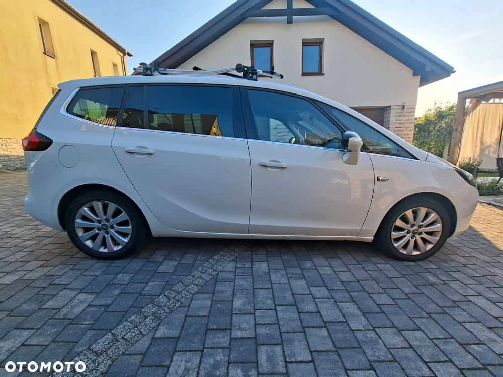 Opel Zafira 1.6 CDTI Cosmo - 3
