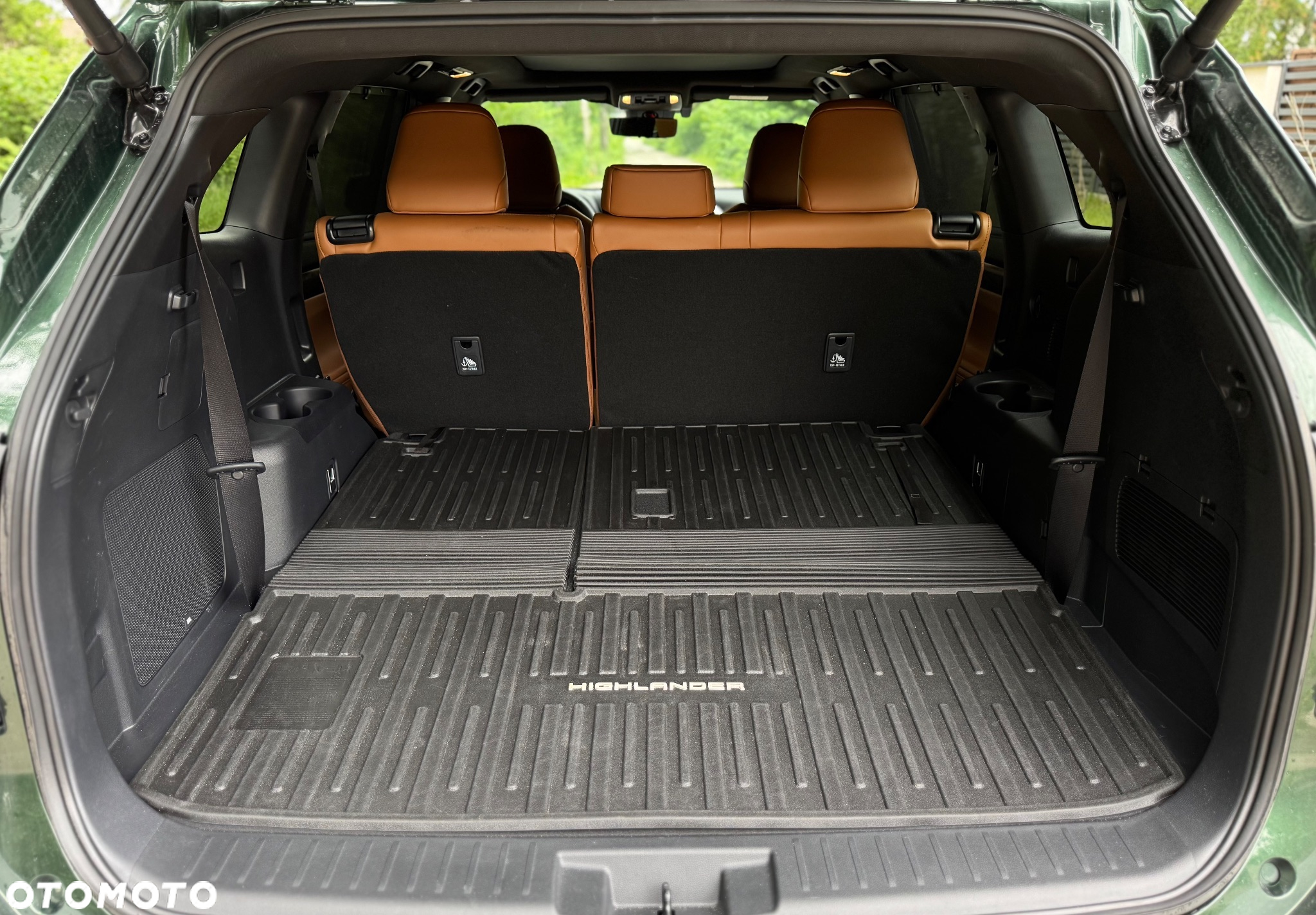Toyota Highlander 2.5 Hybrid Executive - 26