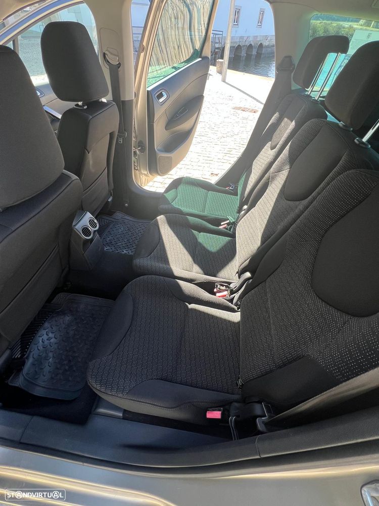 Peugeot 308 SW 1.6 HDi Executive - 8