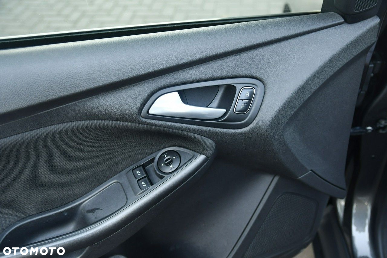 Ford Focus - 15