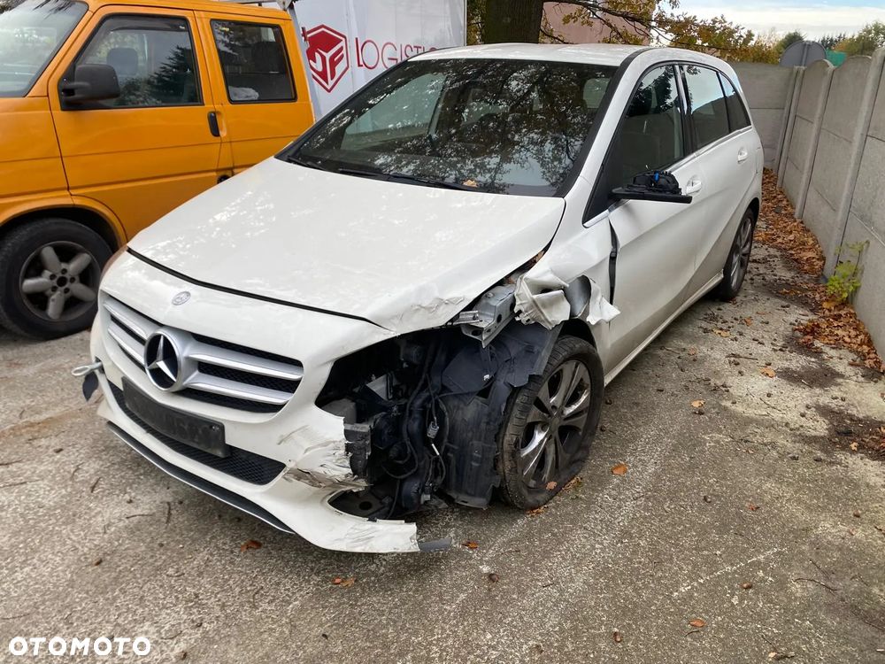 Mercedes-Benz Klasa B 180 (CDI) d 7G-DCT Urban - 2
