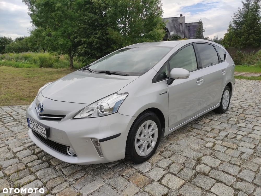 Toyota Prius+ (Hybrid) Life - 1