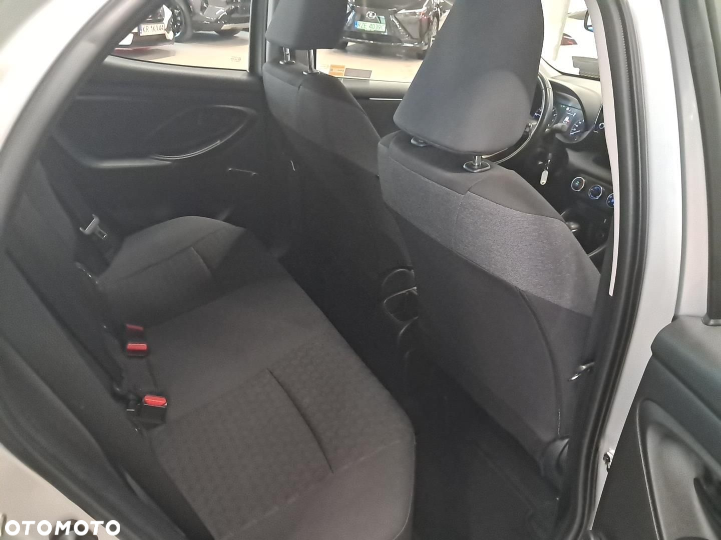 Toyota Yaris 1.5 Comfort CVT - 11