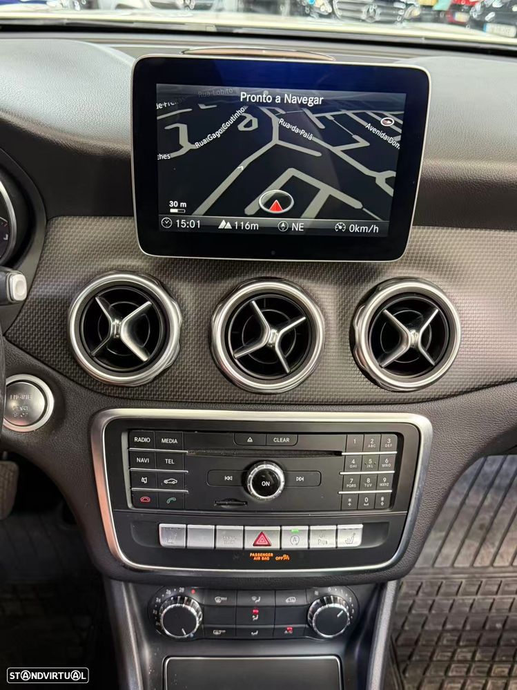 Mercedes-Benz GLA 180 (CDI) d 7G-DCT Urban - 16