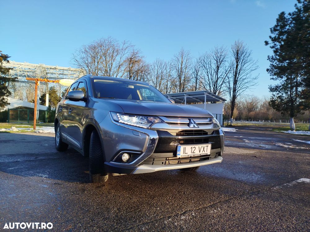 Mitsubishi Outlander 2.2 Litre DI-D AWD Intense - 2