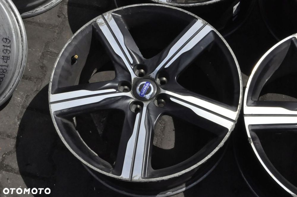 VOLVO FELGI ALUMINIOWE 18 5X108 31445218 - 5