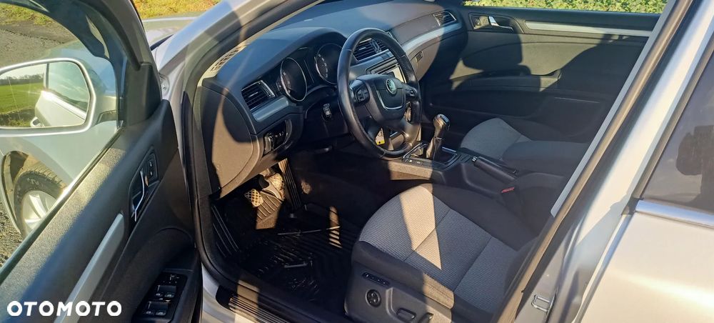 Skoda Superb 1.8 TSI Exclusive - 6