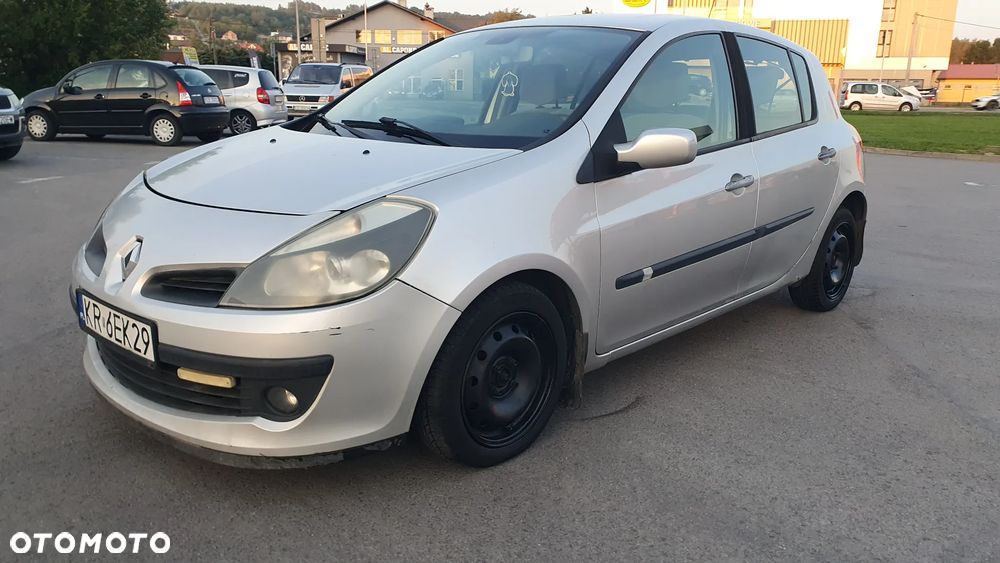 Renault Clio - 14