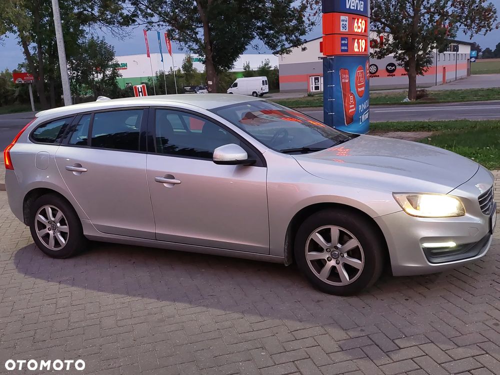 Volvo V60 D3 Kinetic - 6