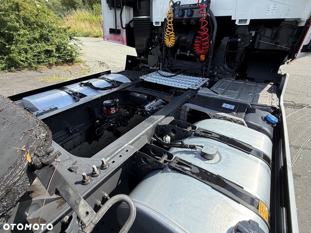 Renault T480 HIGH CAB* EU6* PO WYMIANIE SPRZĘGŁA, TURBO, KOMPRESORA* ALUSY* LODOWKA* ACC* KLIMA DACHOWA* Z FRANCJI* - 8