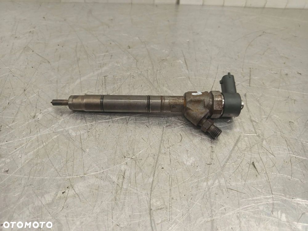 Wtryskiwacz Wtrysk KIA Ceed Hyundai 1.6 CRDI 338002A900 - 2