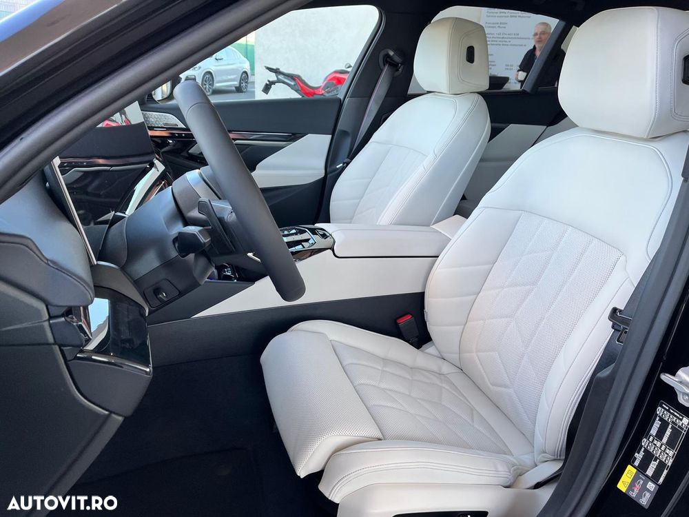 BMW Seria 5 530e xDrive Aut. - 7