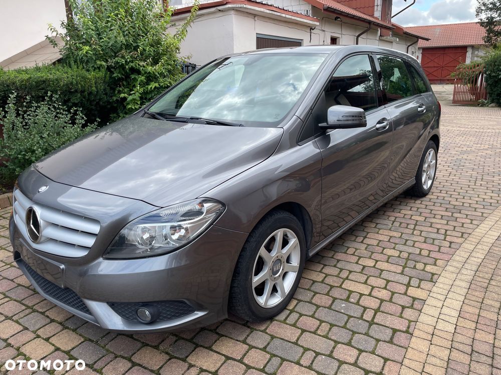 Mercedes-Benz Klasa B 180 d BlueEFFICIENCY Edition - 3