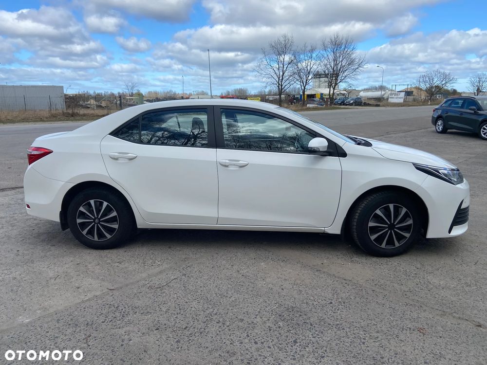 Toyota Corolla 1.6 Active - 4