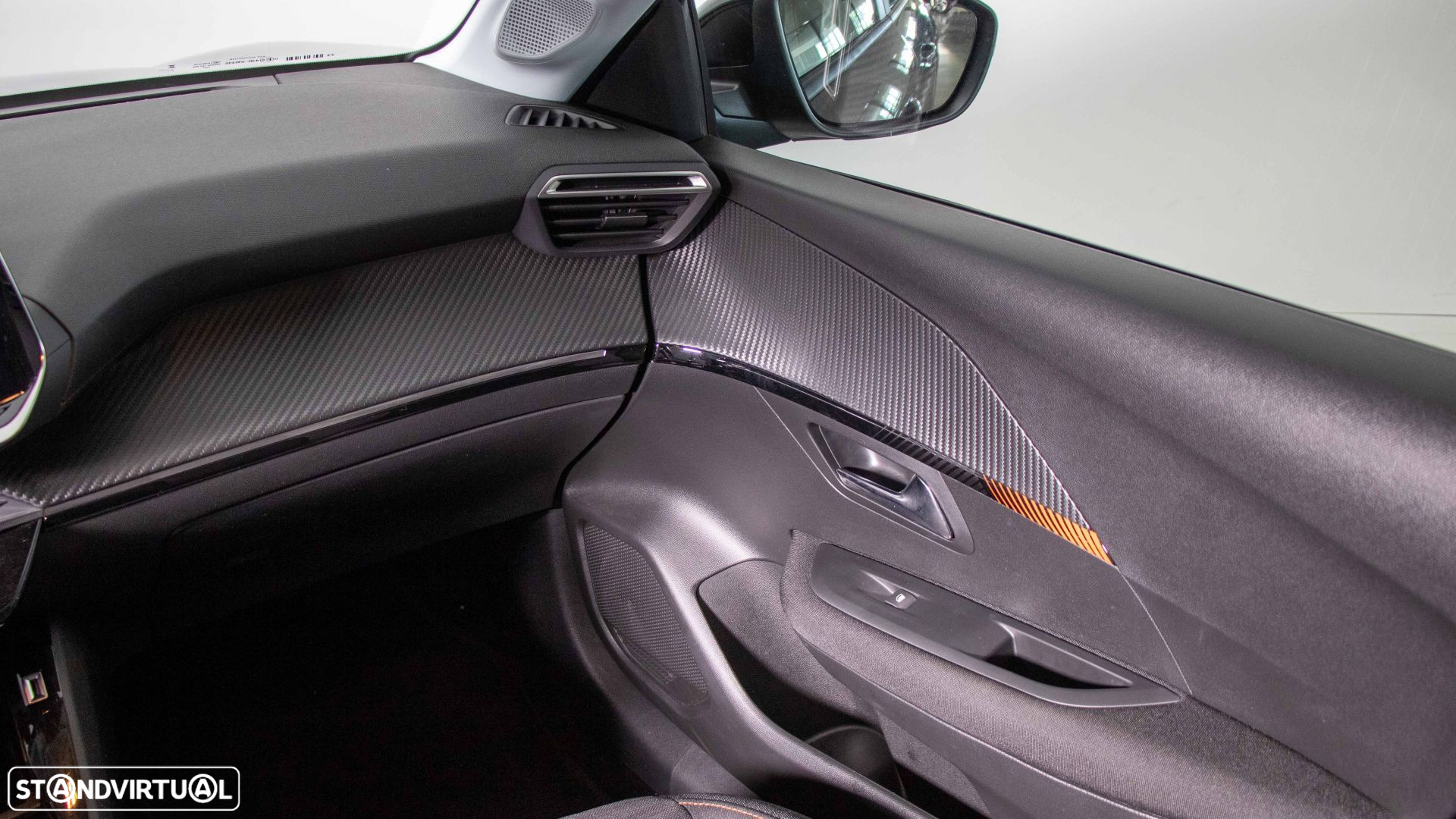 Peugeot 208 1.2 PureTech Active Pack - 18