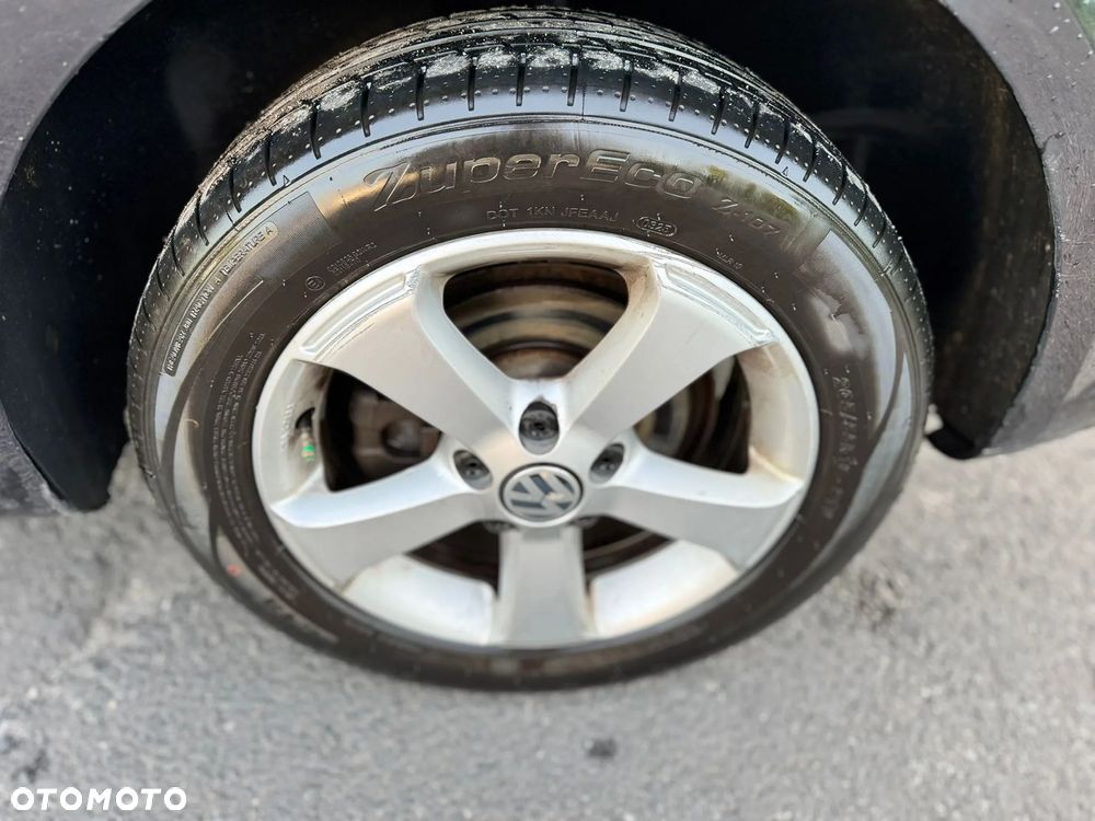 Volkswagen Touran 2.0 TDI DPF Comfortline DSG - 3