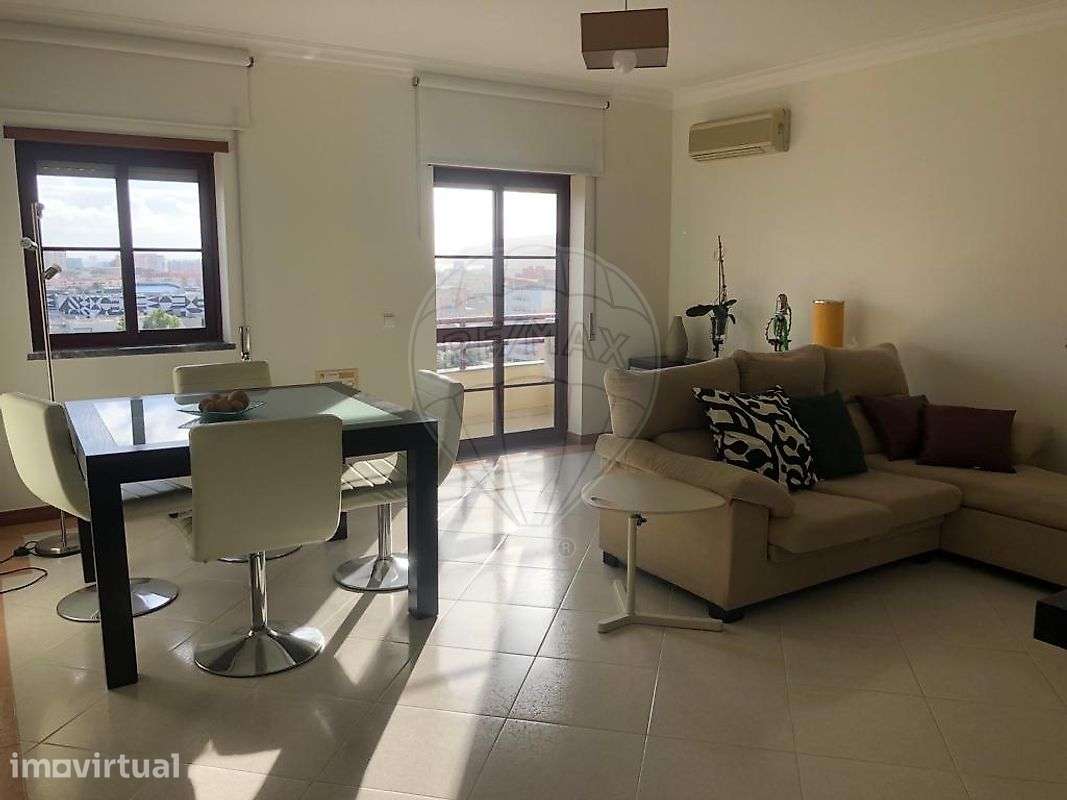Apartamento T1 para arrendamento - Grande imagem: 2/15