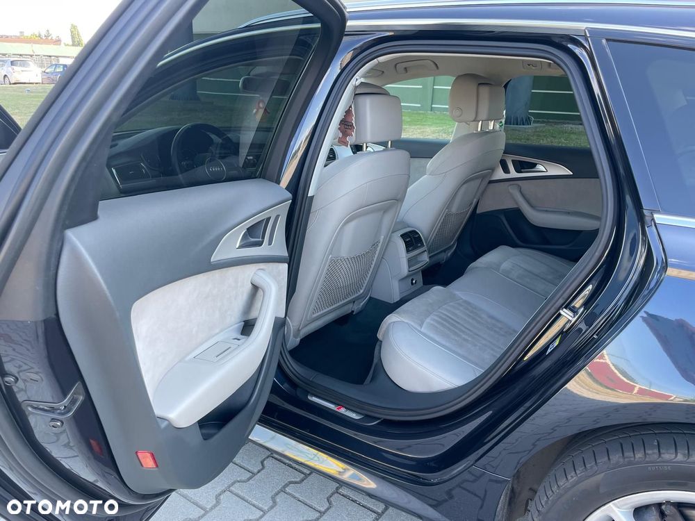 Audi A6 Avant - 16