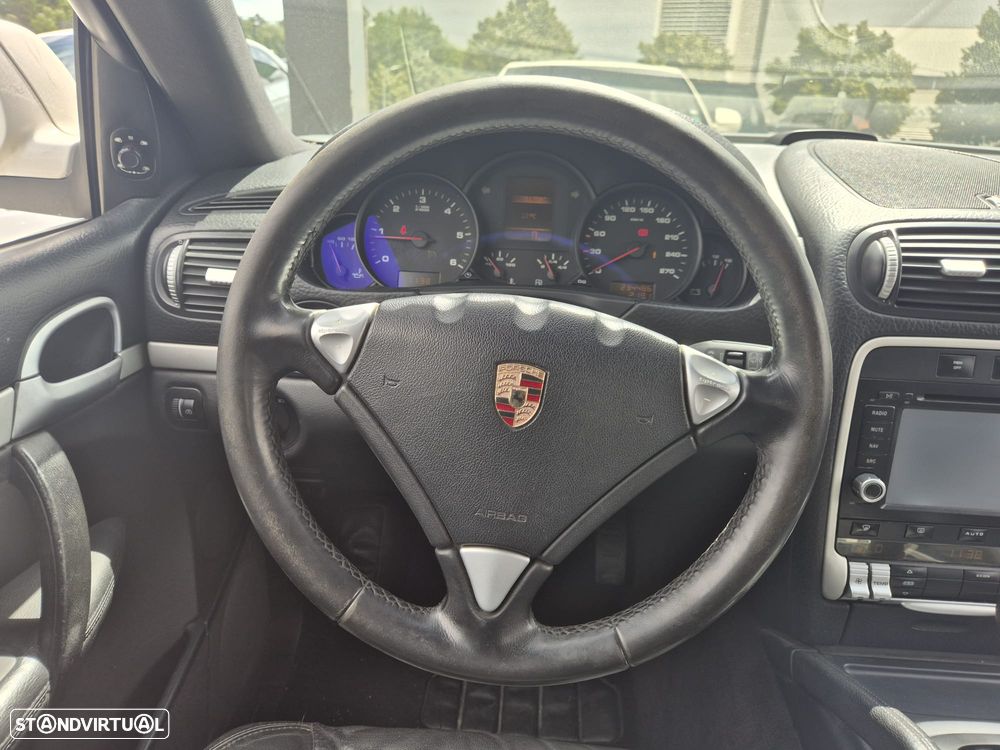Porsche Cayenne Tiptronic - 14