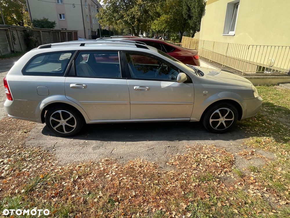 Chevrolet Nubira - 3