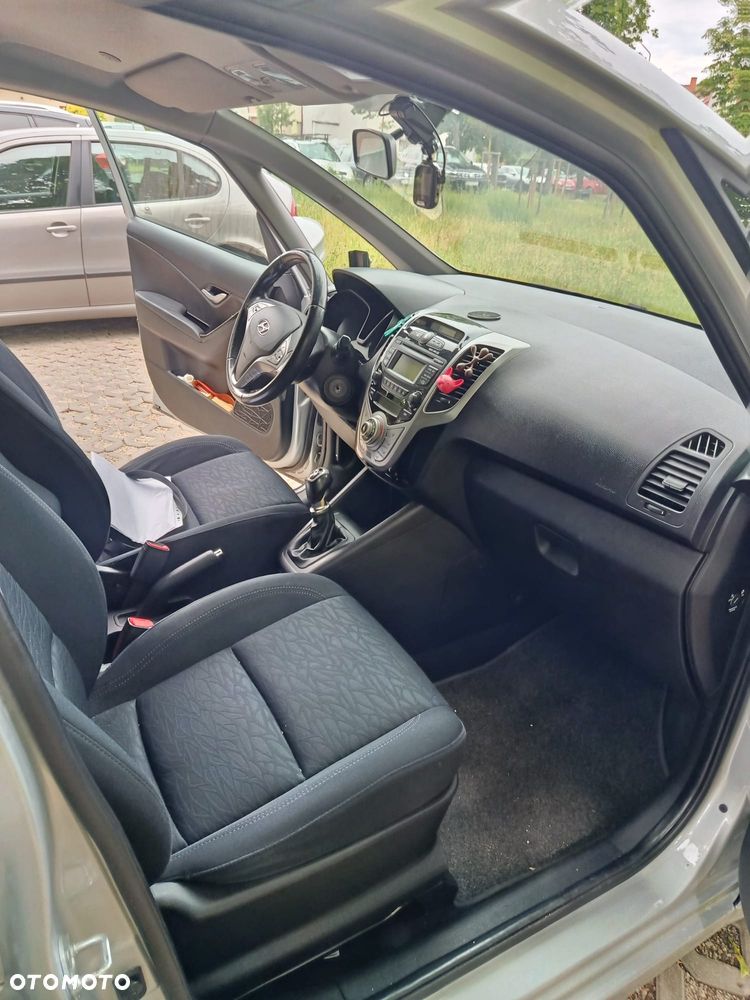 Hyundai ix20 1.4 blue Style - 14